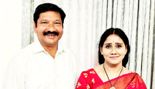ఈస్టర్ శుభాకాంక్షలు : మంత్రి జోగి రమేష్ దంపతులు 