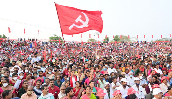 అరుణారుణ కేరళా .. 'రెడ్‌ సెల్యూట్‌...'