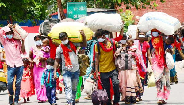 ఎర్రజెండా నీడలో అందరం ఒక్కటే..! : కేరళలో స్థిరపడ్డ అతిథి కార్మికుల అంతరంగం