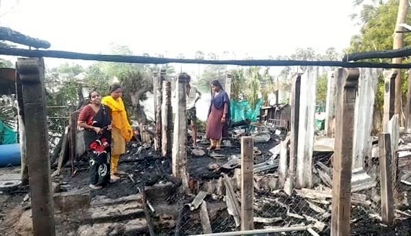 విద్యుత్‌ షార్ట్‌ సర్క్యూట్‌తో అగ్ని ప్రమాదం