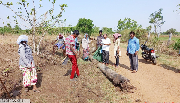 అప్పగించిన పని పూర్తి చేసి తగిన కూలి పొందండి