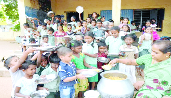 మధ్యాహ్న భోజనంలో అట్టడుగున బీహార్‌, ఢిల్లీ 