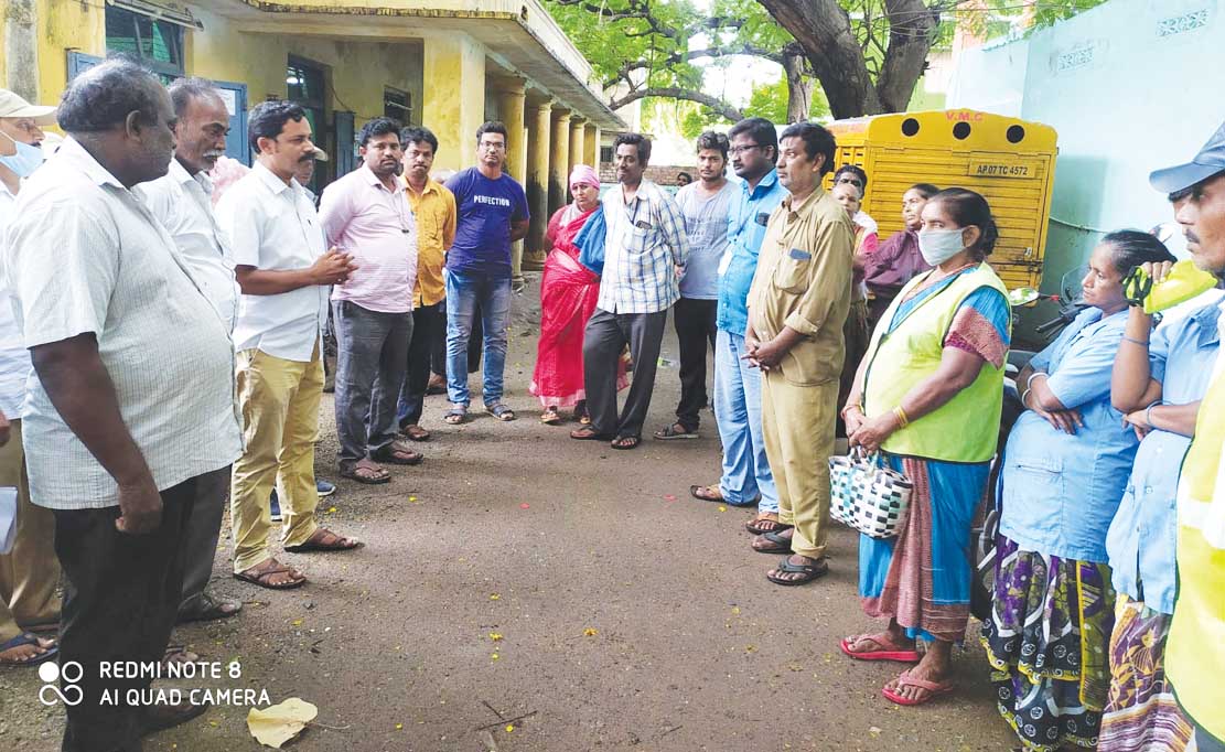 మున్సిపల్‌ కార్మికుల సమస్యలు పరిష్కరించాలి : సిఐటియు