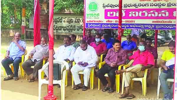 స్టీల్‌ప్లాంట్‌ను పూర్తి సామర్థ్యంతో నడపాలి
