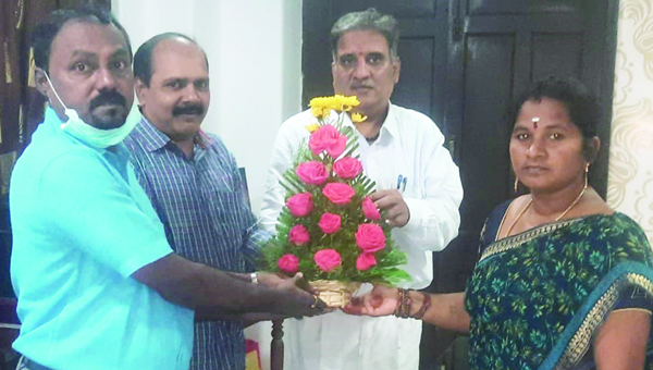 పిల్లల భవిష్యత్తు వారధుల్లా నిలవండి