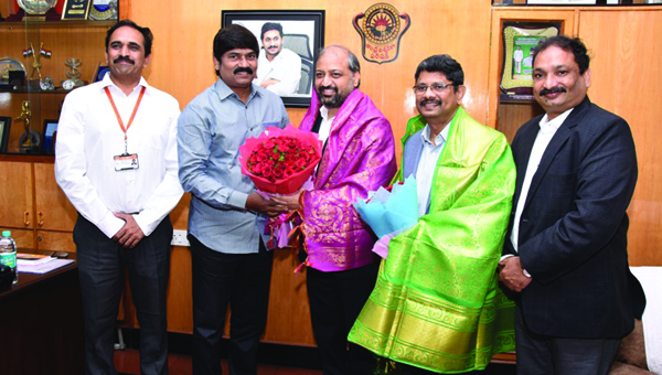 ఎయును సందర్శించిన ఎస్‌టిపిఐ అధికారులు