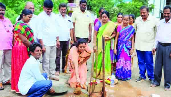ఓపెన్‌ జిమ్‌కు శంకుస్థాపన