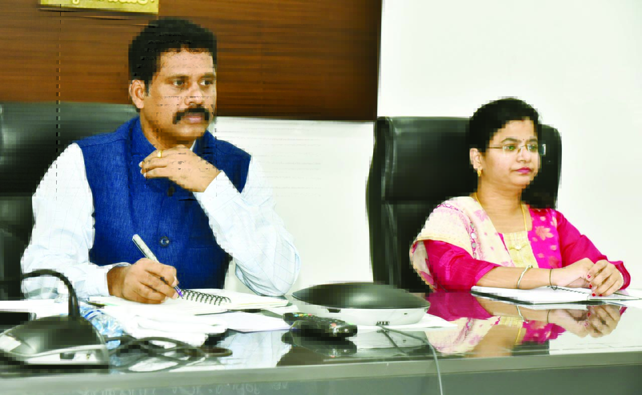 భూసర్వే పనుల్లో పురోగతి : కలెక్టర్‌