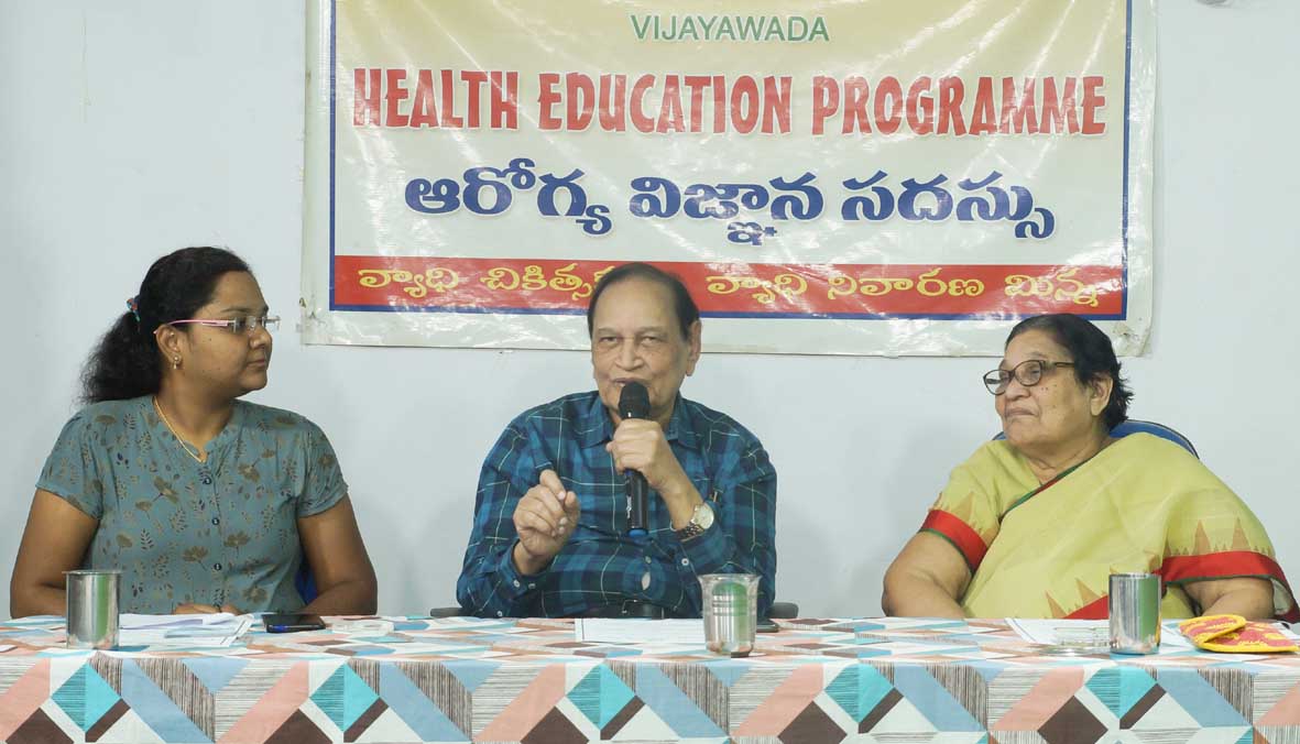 ఆహారం, వ్యాధులపై అవగాహన అవసరం