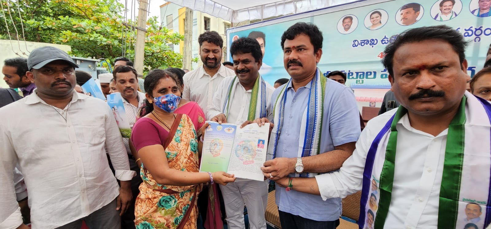 లబ్ధిదారులు కోరుకున్నట్లే ఇళ్ల నిర్మాణం