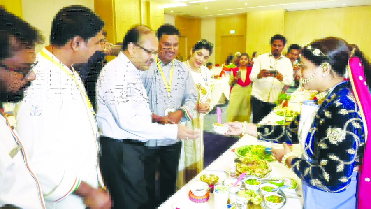 ఆరోగ్యకరమైన ఆహార అలవాట్లను పెంపొందించుకోవాలి