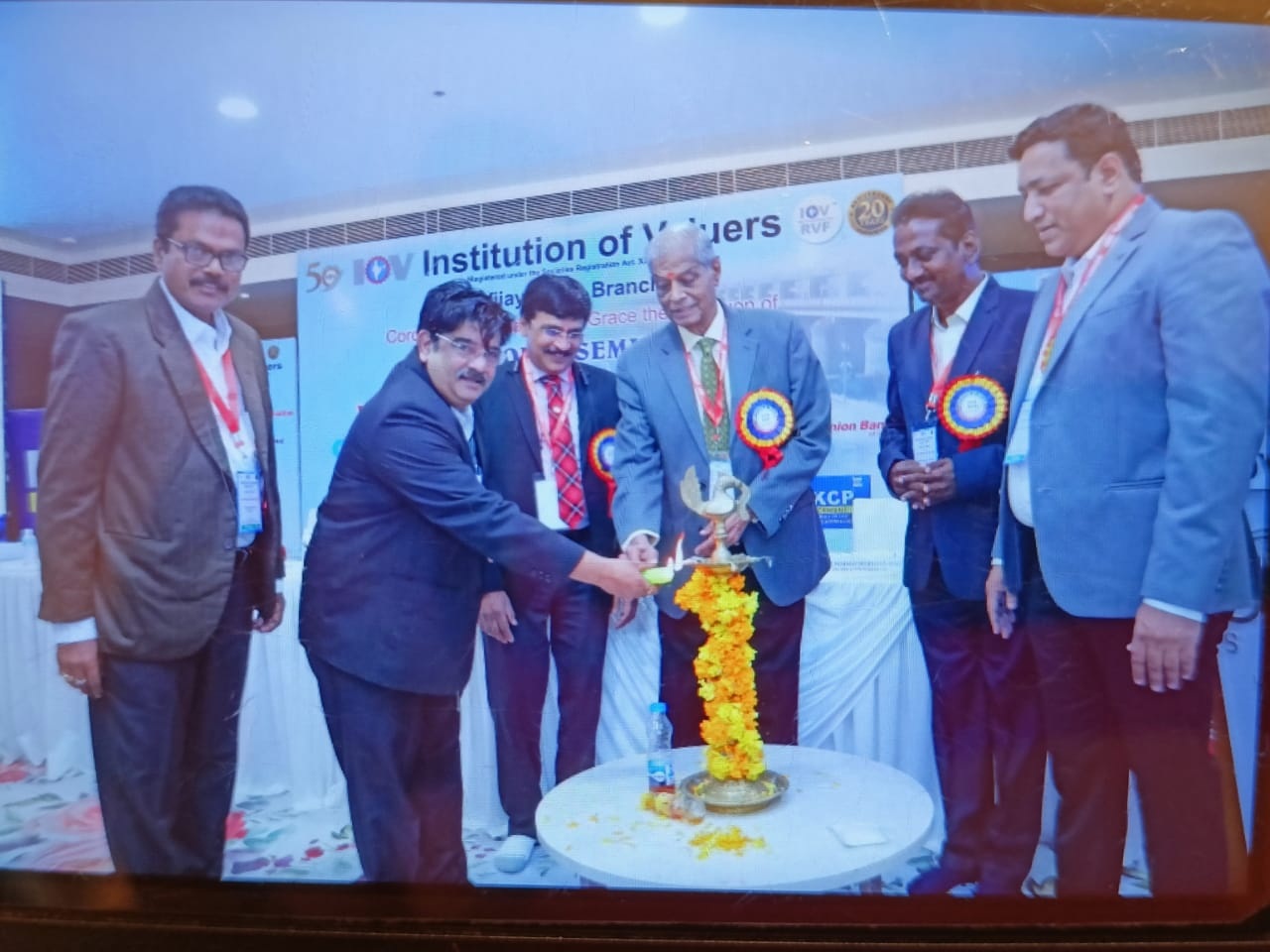 సాంకేతిక మార్పులను వాల్యూయర్స్‌ తెలుసుకోవాలి