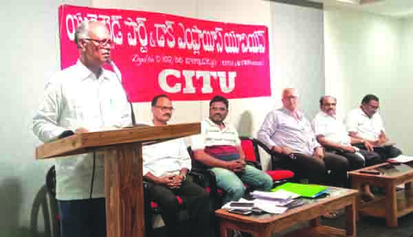 పోర్టులను నిర్వీర్యం చేసే చర్యలు తగవు