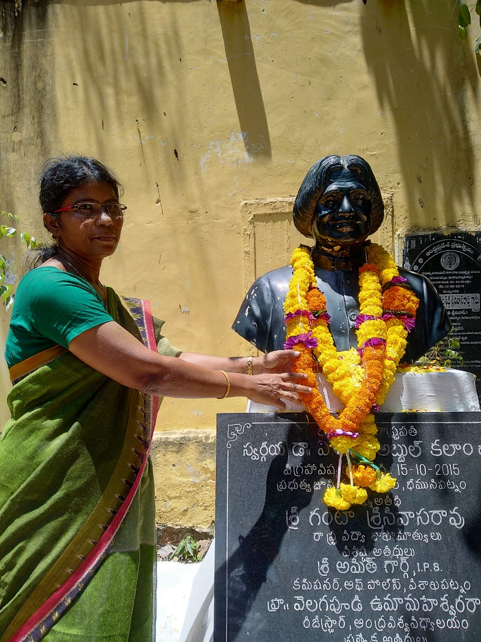 కలామ్‌ కు ఘన నివాళి