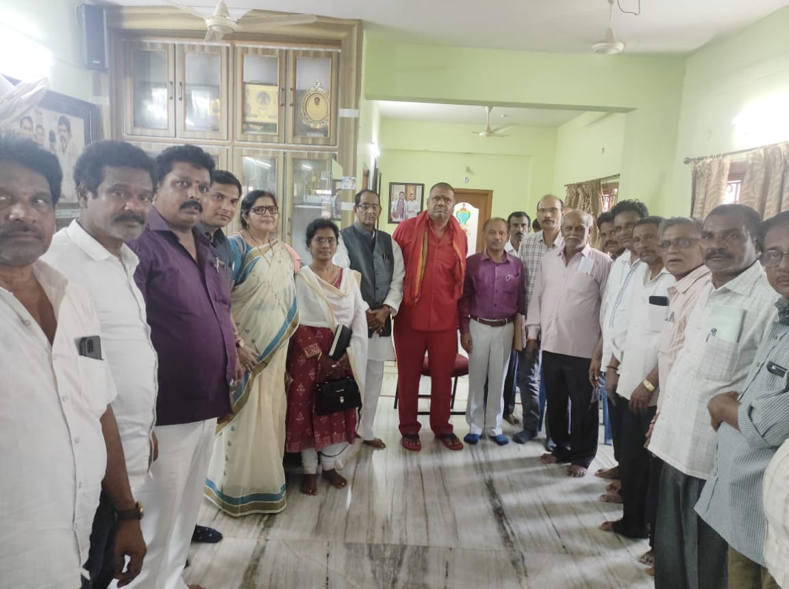  పెండింగ్‌ బకాయి చెల్లింపునకు కృషి