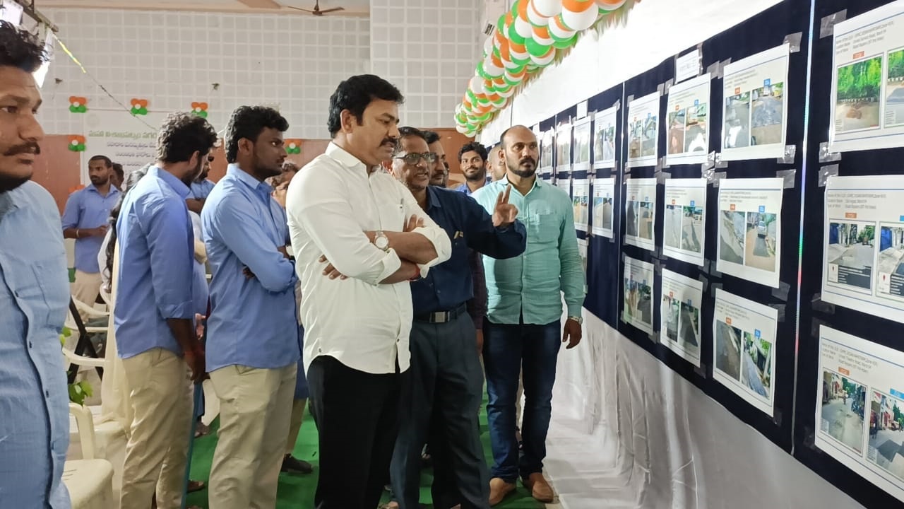 రహదారుల అభివృద్ధిపై ౖ ఫొటో ఎగ్జిబిషన్‌