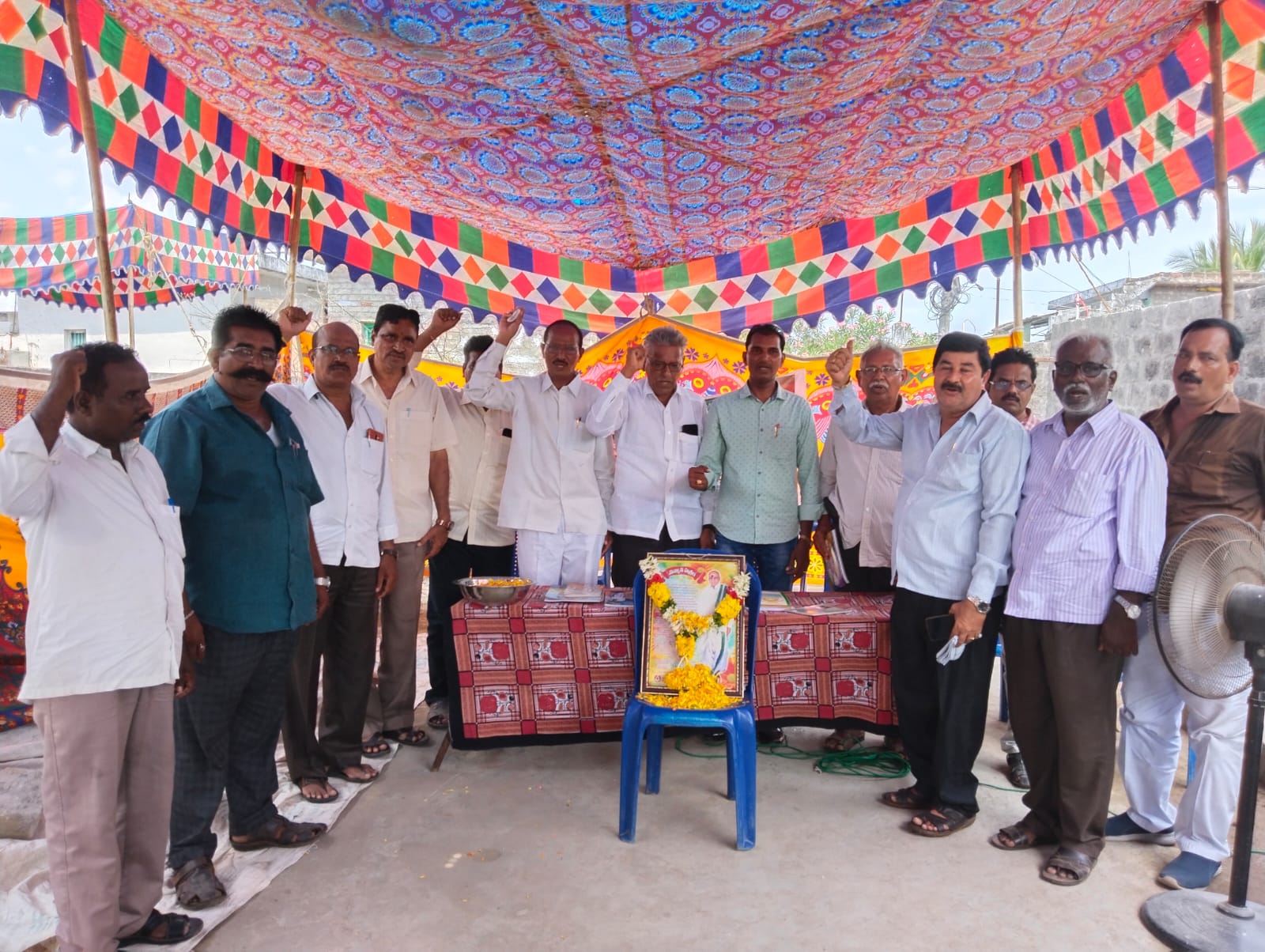 సమాజ మార్పుకోసం రచనలు