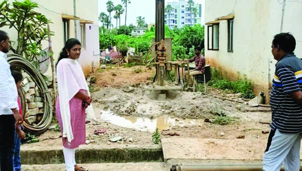 బోరు ఏర్పాటు