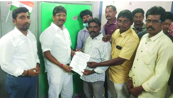 విఆర్‌ఎల సమస్యలపై బొప్పరాజుకు వినతి