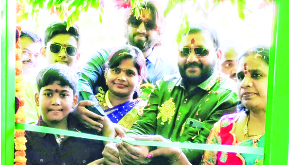 ప్రజలకు సేవ చేయడమే లక్ష్యం : కంచర్ల