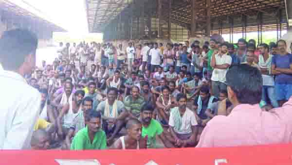 కార్మికుల జీతాలు పెంచాలి : సిఐటియు