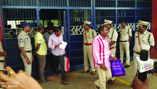 41 మంది ఖైదీలు విడుదల