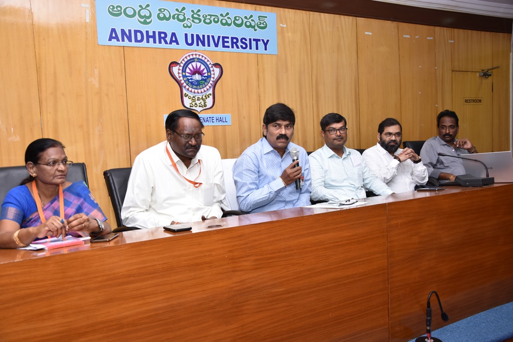 ఎయు నుంచి ఆన్‌లైన్‌ సర్టిఫికెట్‌ కోర్సులు