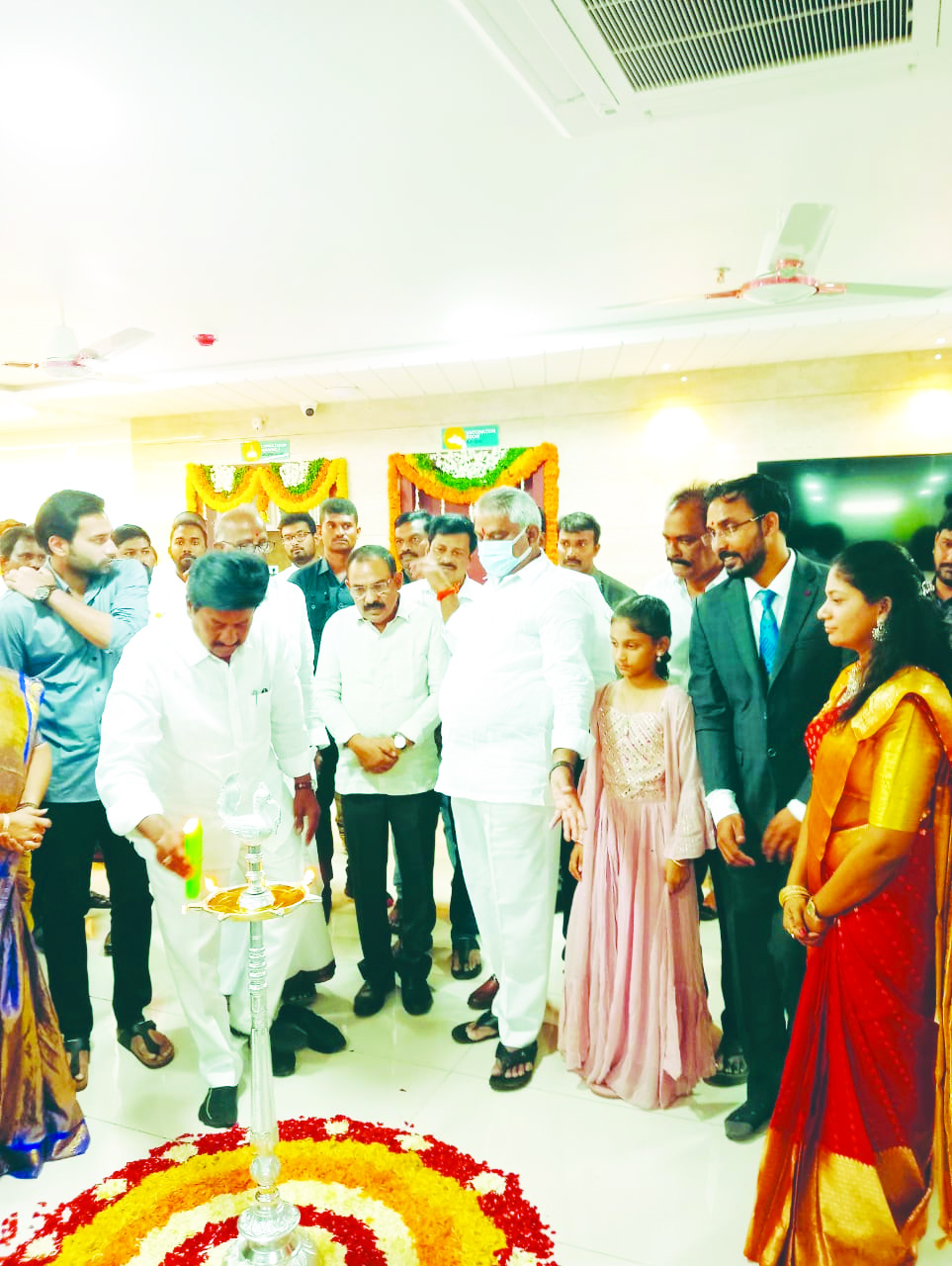 మిత్ర మల్టీస్పెషాలిటీ ఆసుపత్రి ప్రారంభం