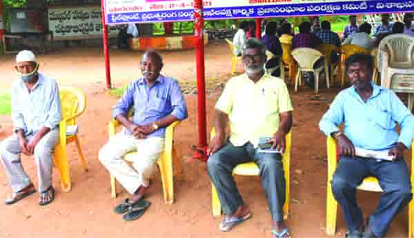 స్టీల్‌ప్లాంట్‌ ప్రయివేటీకరణ దారుణం