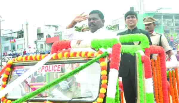 త్రివర్ణ శోభితం