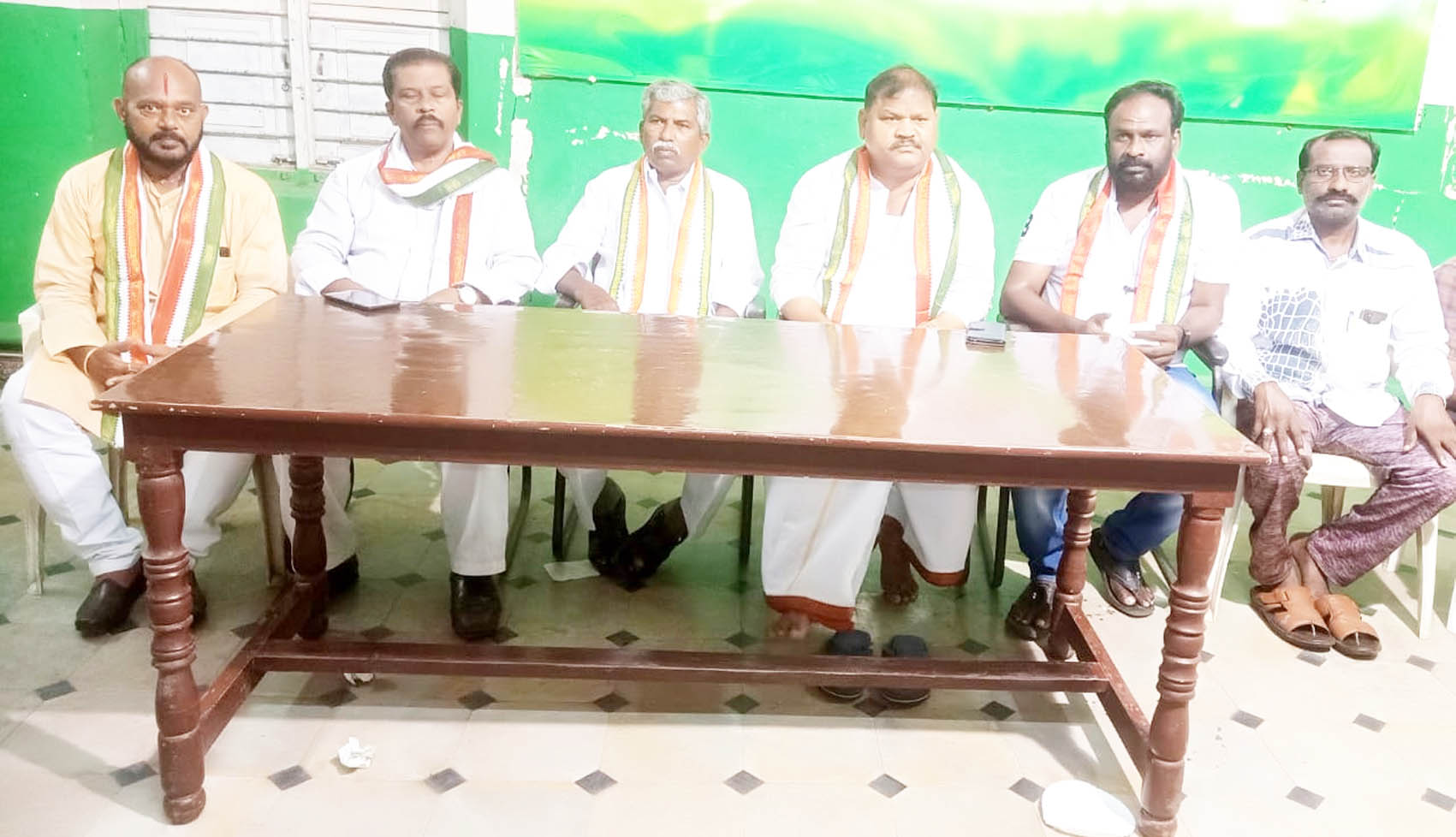 అక్టోబర్‌ 17న రాహుల్‌ గాంధీ పాదయాత్ర