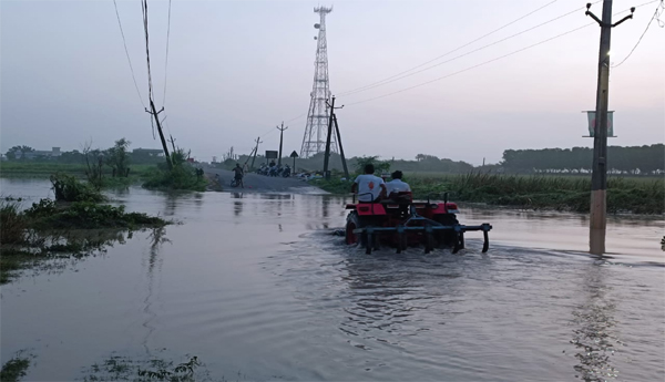 Heavy-rain-in-Kanchikacharla-overflowing-streams-and-bends