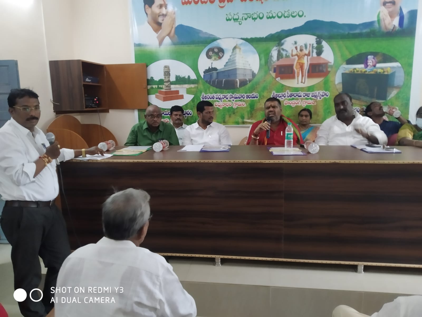 సమస్యల పరిష్కారంపై దృష్ట్టి పెట్టాలి