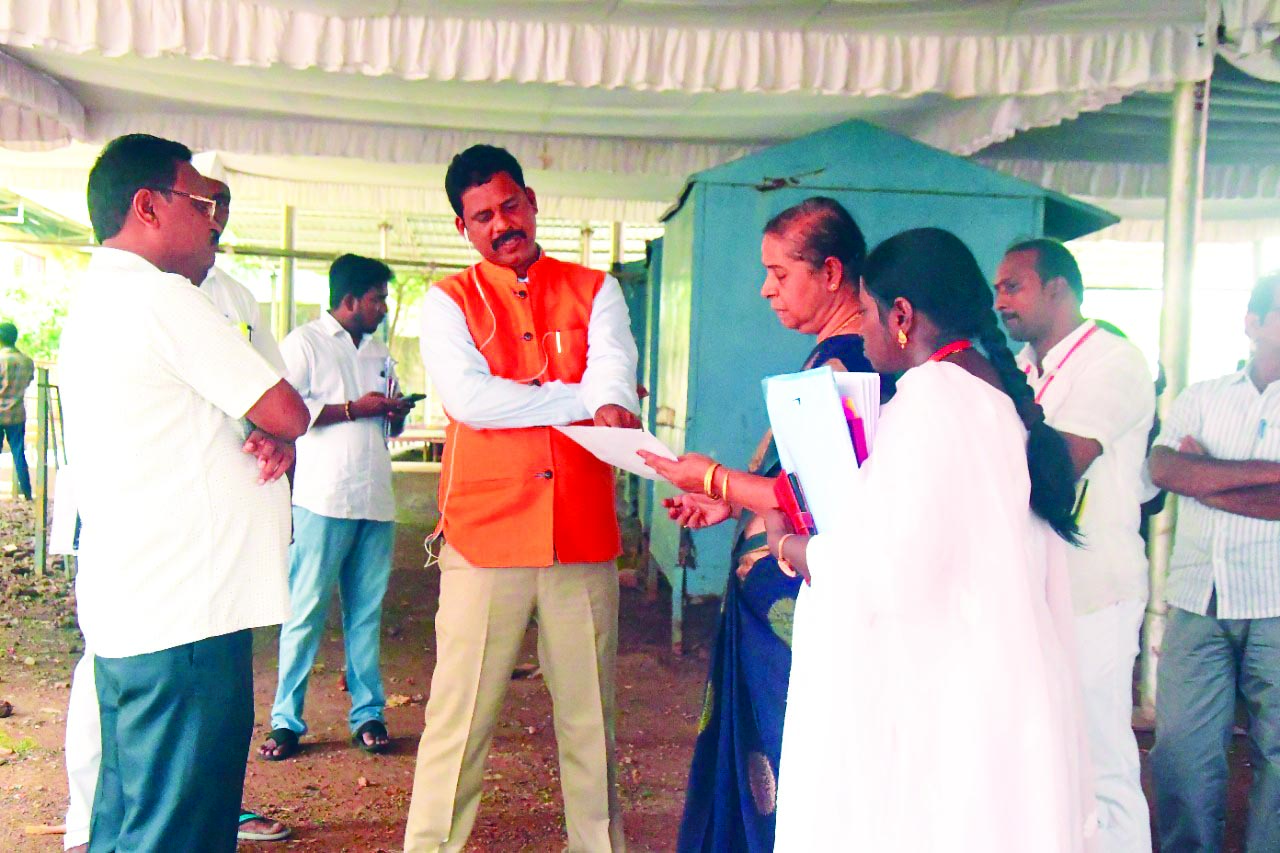 దసరా ఉత్సవాల ఏర్పాట్లు పరిశీలన