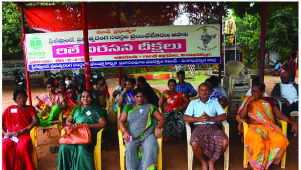 ఐక్య పోరాటాలతోనే ప్రభుత్వ రంగ రక్షణ