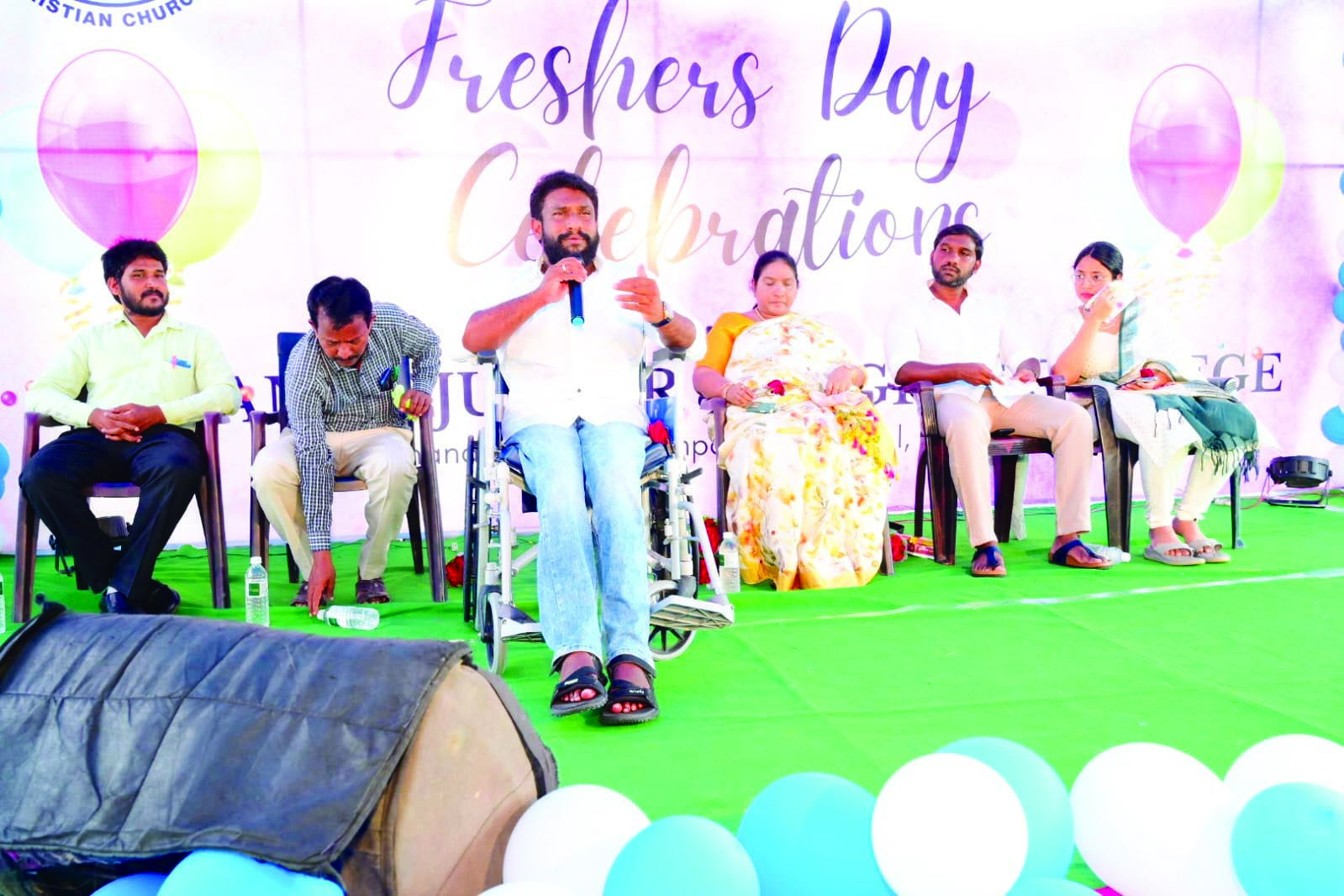'జానెట్‌'లో ఫ్రెషర్స్‌ డే