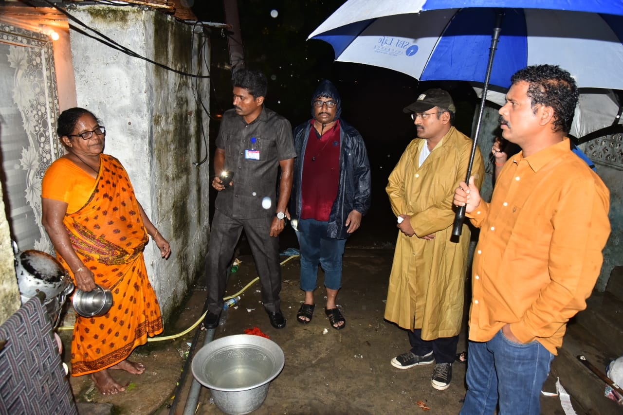 వరదపై అధికారులు అప్రమత్తంగా ఉండాలి : కలెక్టర్‌