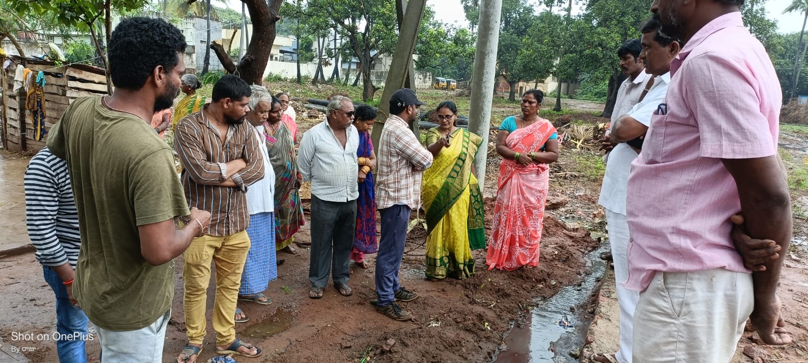 మురుగు సమస్య పరిష్కారానికి కృషి