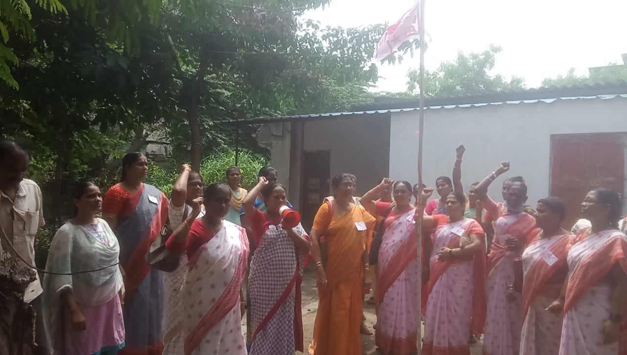 మహిళా మేథాశక్తి సమాజానికి ఉపయోగపడాలి