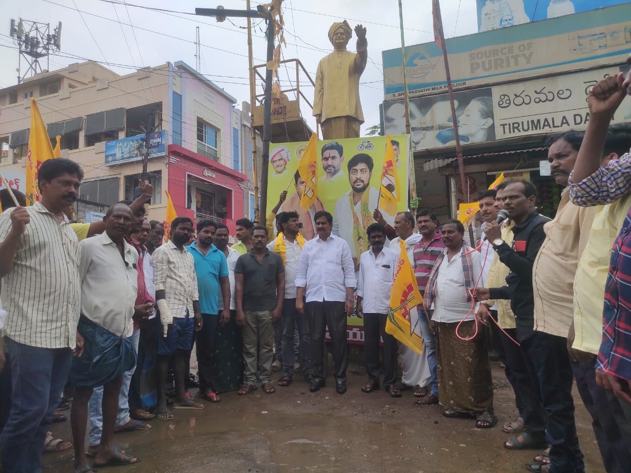 రాష్ట్రంలో రాక్షస పాలన : దేవినేని ఉమామహేశ్వరరావు