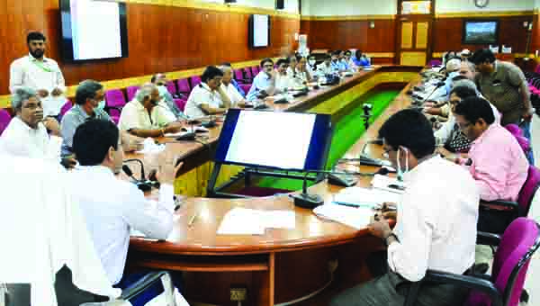 ఔత్సాహిక పారిశ్రామికవేత్తలకు ప్రోత్సాహం