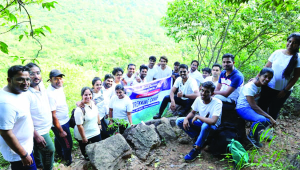 కంబాలకొండపై ఎన్‌ఎస్‌ఎస్‌ వాలంటీర్ల ట్రెక్కింగ్‌