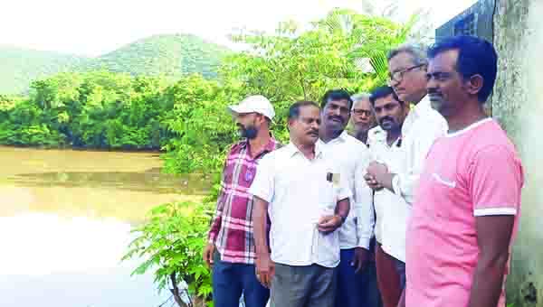 ముంపు కాలనీలో సిపిఎం పర్యటన