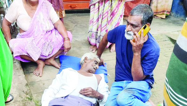 రౌడీ దాడితో వృద్ధుడు మృతి