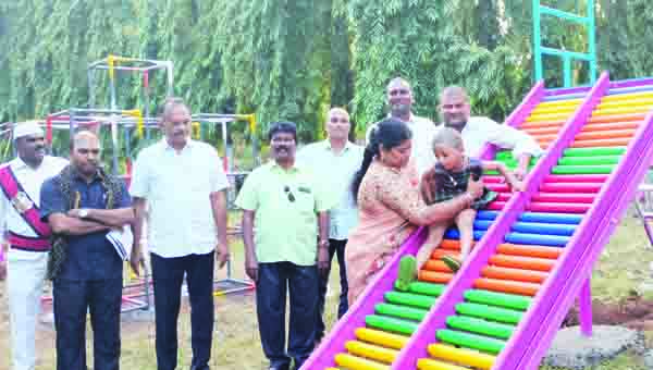 ముడసర్లోవలో అభివృద్ధి పనుల పరిశీలన