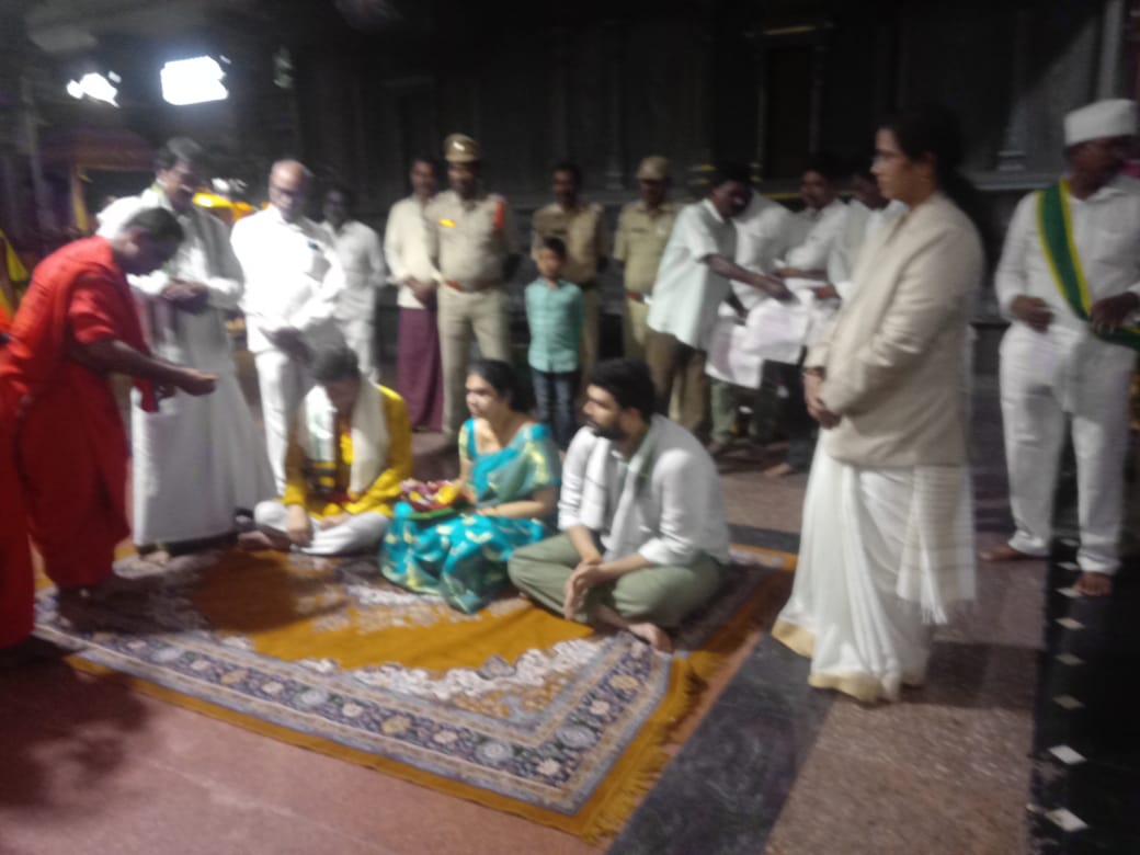 తిరుపతమ్మ అమ్మవారిని దర్శించుకున్న న్యాయమూర్తి