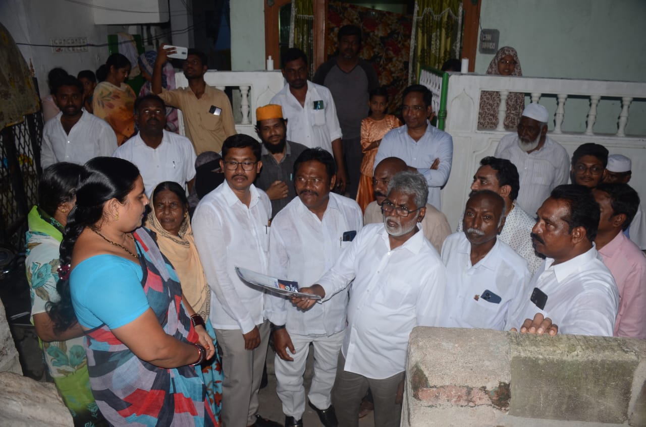 ప్రజా సమస్యల పరిష్కారానికి కృషి