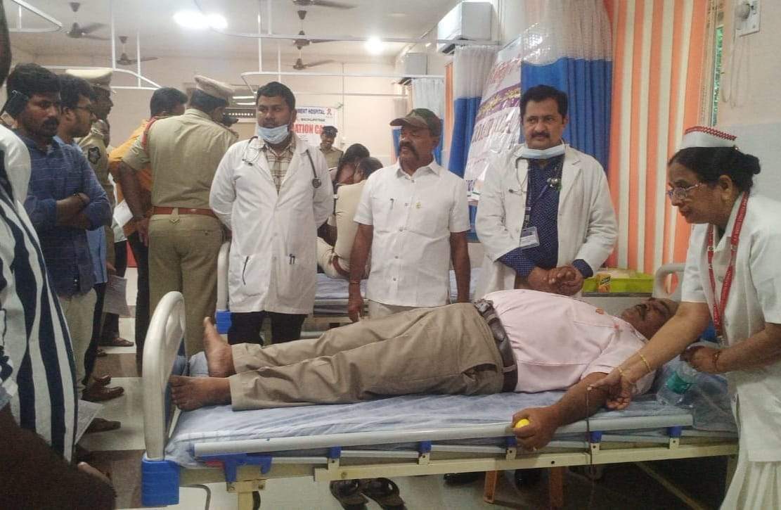 రక్తదానంలో కృష్ణప్రసాద్‌ ఆదర్శం