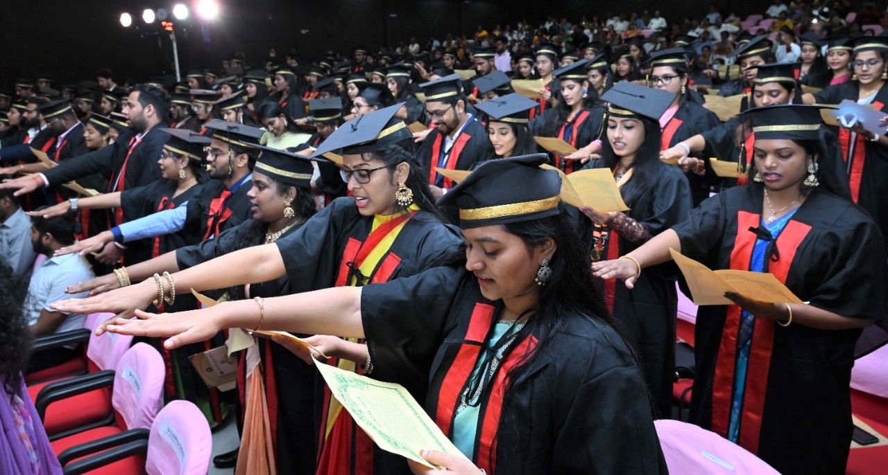 ఘనంగా పట్టభద్రుల దినోత్సవం