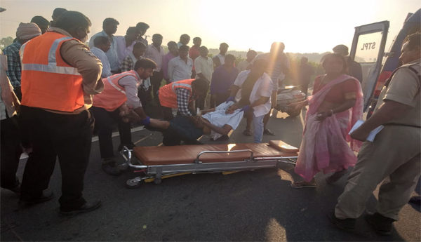 The-car-hit-the-bike-The-old-man-died